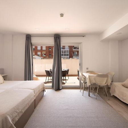 Aparthotel Centric Castelldefels Exterior photo